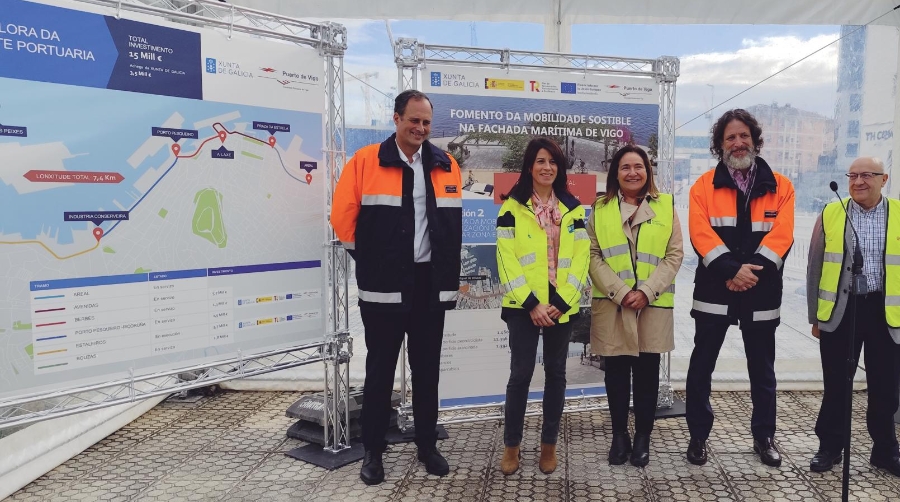 Las autoridades han visitado este viernes los trabajos de mejora de la movilidad y humanización del segundo tramo del vial de Orillamar.