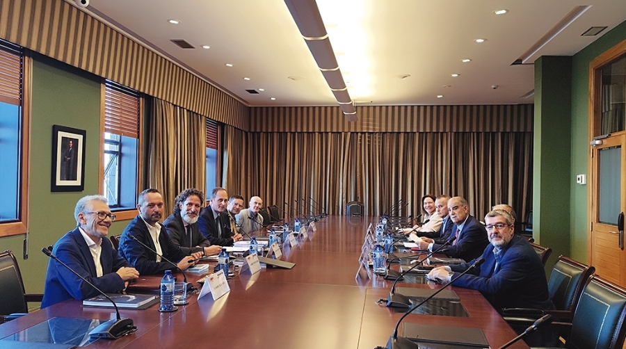 Botana informó al Consejo de Administración de la tramitación ambiental de la Delimitación de Espacios y Usos Portuarios (DEUP).