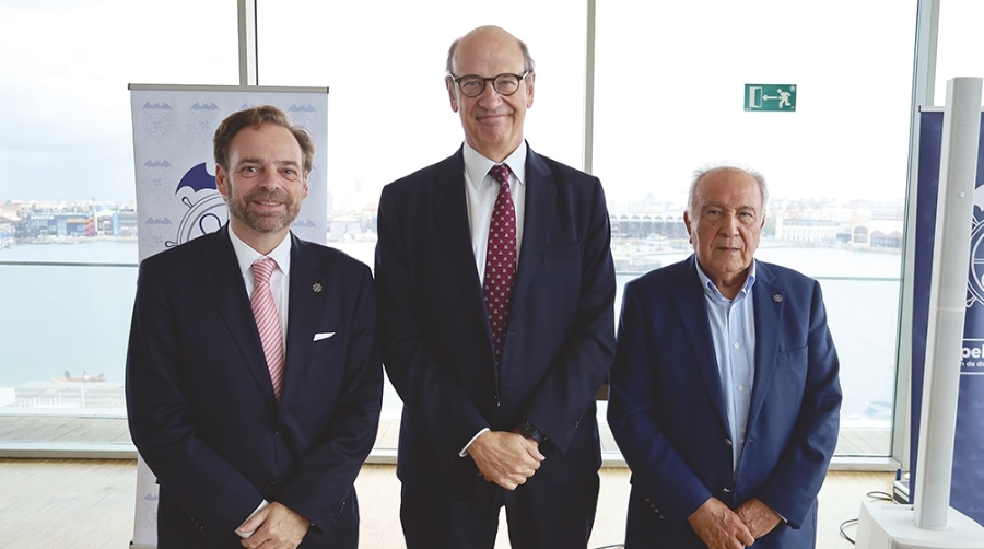 La Aduana pide la colaboración del sector logístico valenciano para reforzar la seguridad en el puerto