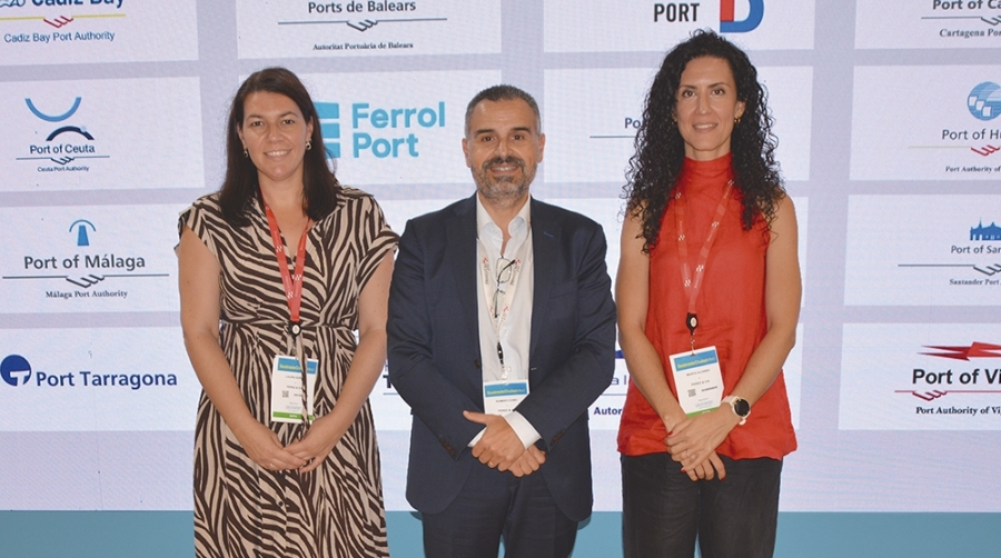 Laura Durán (Tour Manager), Ramiro Cobo (CEO de la División Marítima del Grupo Pérez) y Marta Alonso (Cruis Manager). Foto J.C.P.