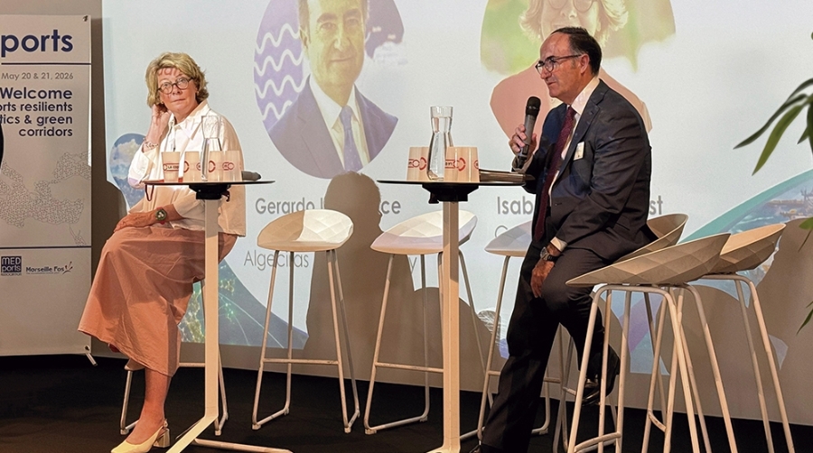 Isabelle Ryckbost, secretaria general de ESPO y Gerardo Landaluce, presidente de la Autoridad Portuaria Bahía de Algeciras.