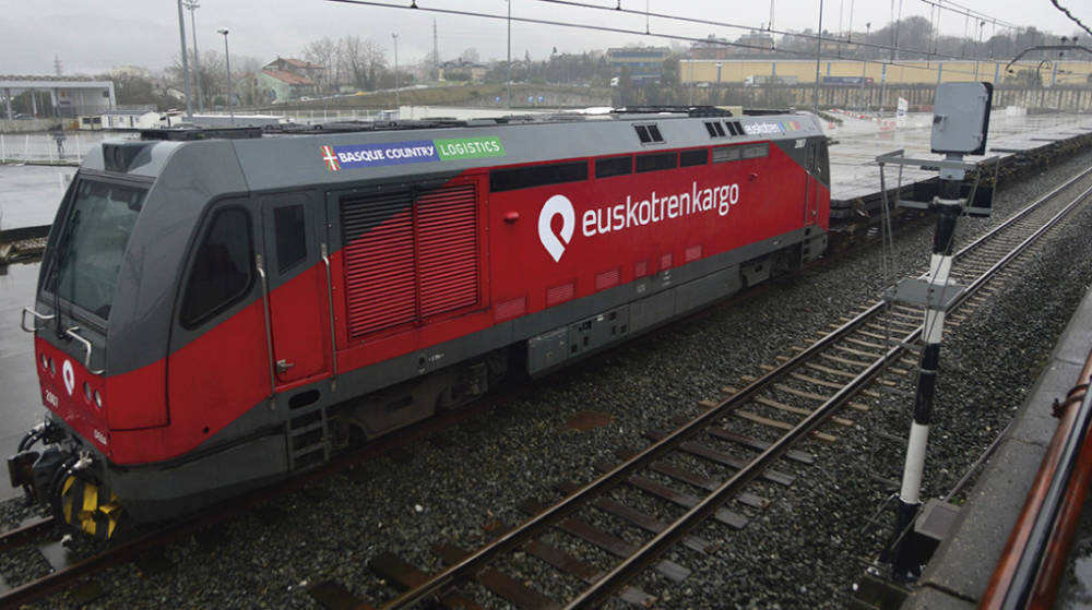 Euskotren y Algeposa ponen en marcha un tren diario entre Pasaia y Durango para sider&uacute;rgicos