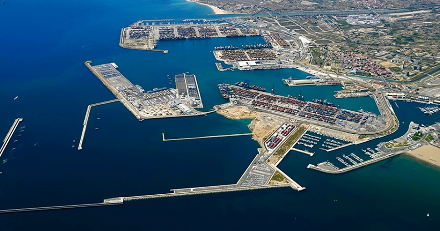 El Puerto de Valencia con la Ampliaci&oacute;n Norte (donde se ubicar&aacute; la Terminal Norte) en primer plano.