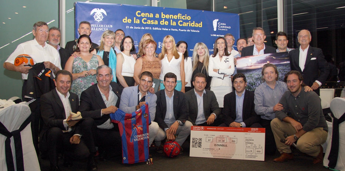 La Comunidad Logística se vuelca con la cena benéfica del Propeller Club de Valencia