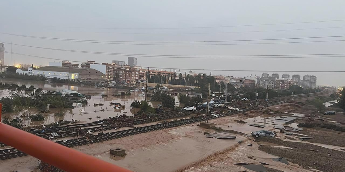Graves daños en las infraestructuras de Cercaníaslínea València-Silla (C2).