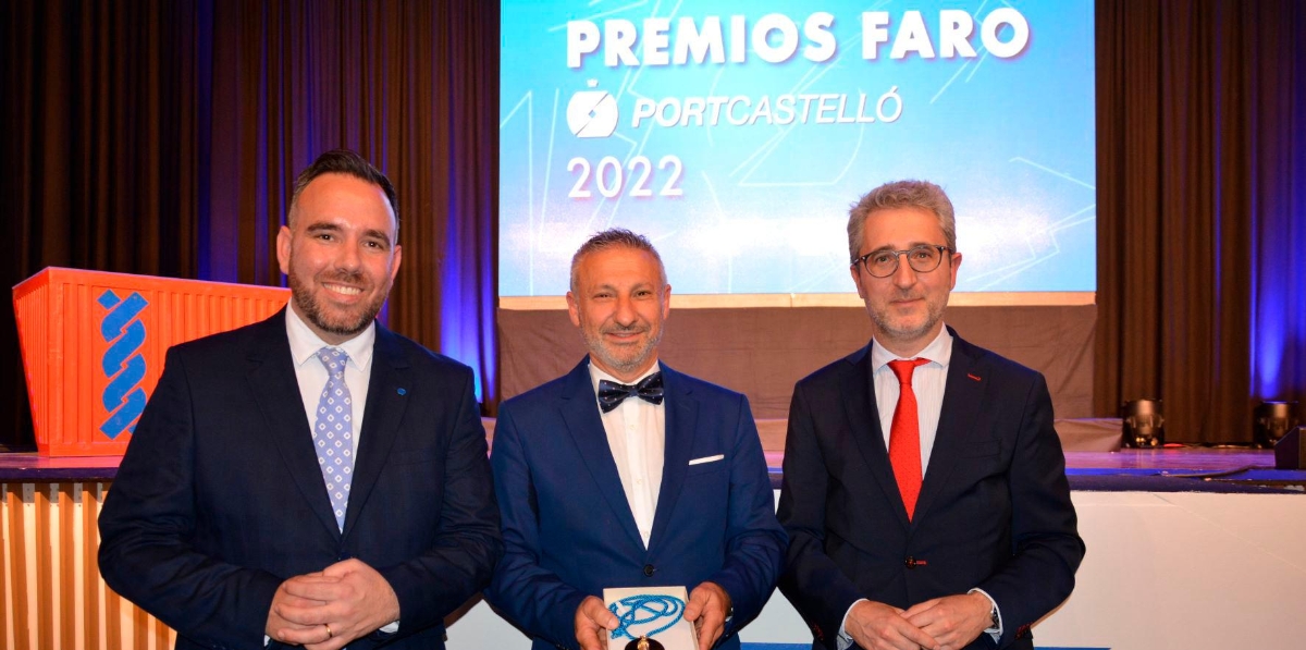Rafa Simó, presidente de PortCastelló; Francisco Toledo, Medalla de Honor de PortCastelló; y Arcadi España, conseller de Política Territorial, Obras Públicas y Movilidad.