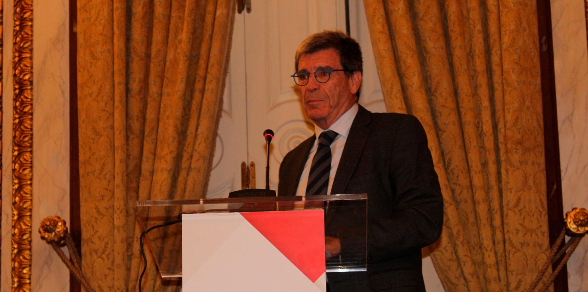 Aurelio Martínez, presidente de la APV, durante la clausura de la jornada.