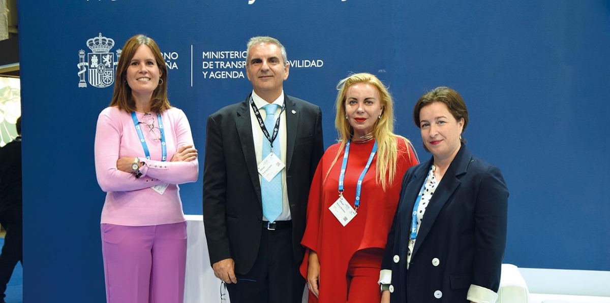 Marisa Campello, Patronato Municipal de Turismo de Alicante; Mar López, Patronato Costa Blanca; Mónica Bautista, directora comercial de la AP; y Fransccesco Balbi, director de Global Ports Alicante. Foto B.C.