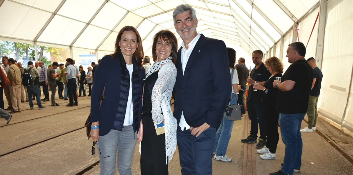Magda Tatay (Grupo Diario), Elena Rincón (PortCastelló) y Paco Prado (Grupo Diario). Foto J.C.P.