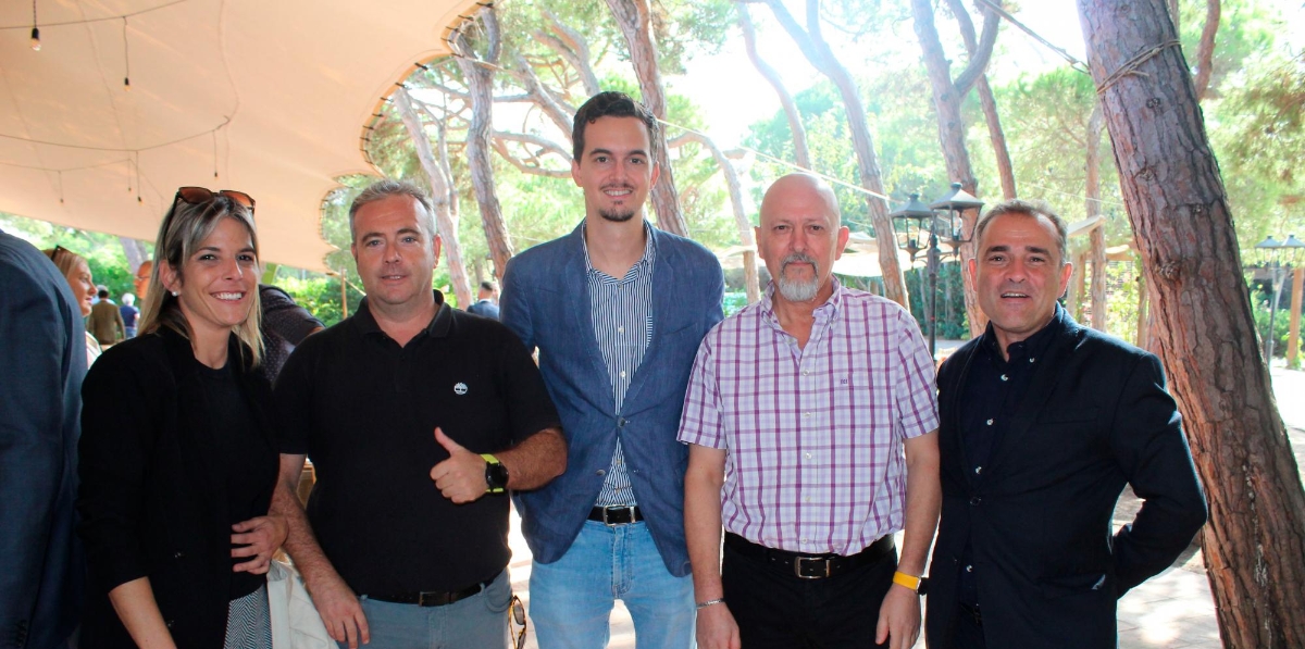 Leticia Gallego (DHL), Jose Coca (DHL), Marcos Latorre (Otín), José Carmona (DHL) y Marc de Borja (Fedex). Foto J.C.S.