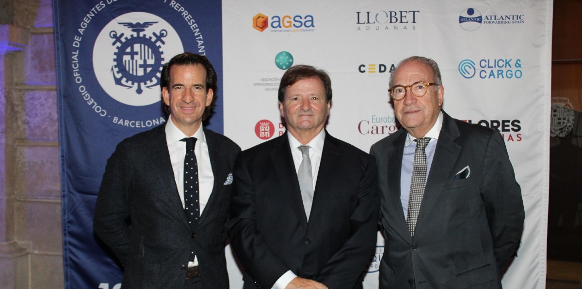 José Miguel Masiques Jardí, Empresas Masiques; Antonio Llobet, presidente del COACAB, y José Miguel Masiques Furné, Empresas Masiques. Foto A.Tejera.