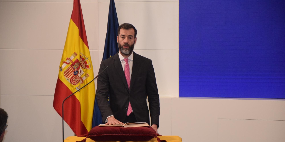 Benito Núñez, secretario general de Transporte Aéreo y Marítimo, durante la jura de su cargo.