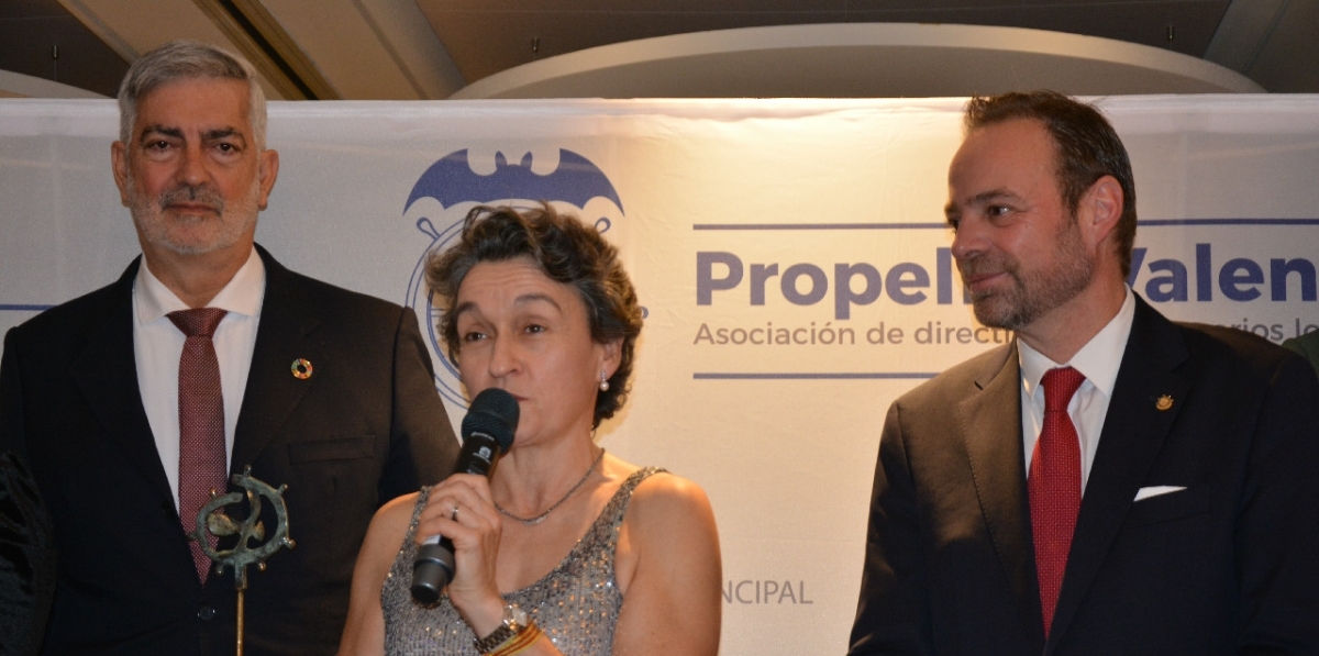 Mar Chao, presidenta de Valenciaport, junto a Francisco Prado y Alfredo Soler. Foto J.C.P.