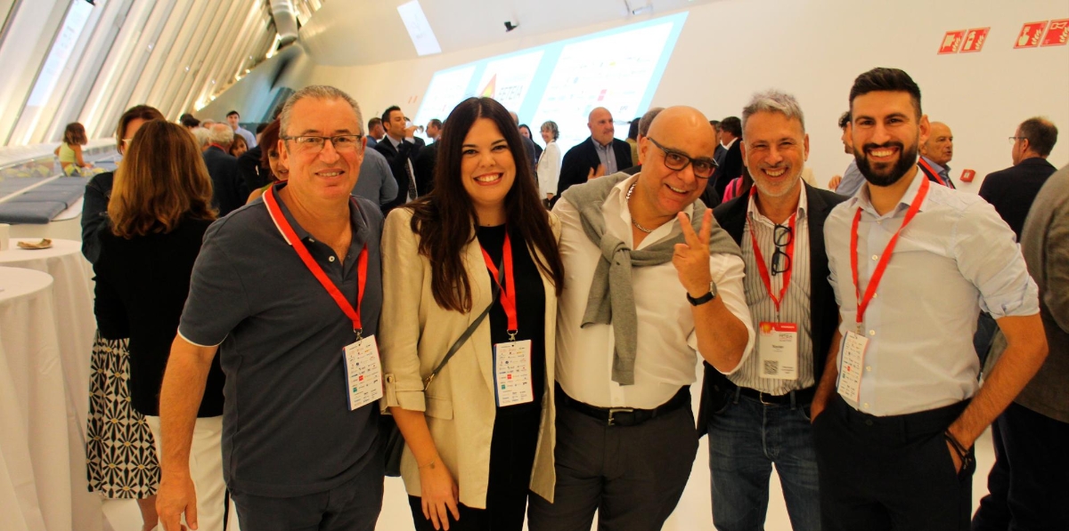 Desde la izquierda: Javier Álvarez, de Bytemaster; Alodia Pascual, de Bytemaster; Antonio Santana, de ATEIA Tenerife; Xavier Camps, de Bytemaster; Andreu Camps, de Bytemaster. Foto J.P.