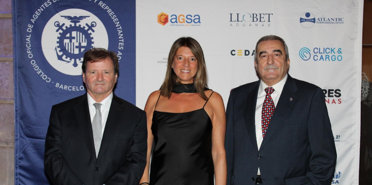 Antonio Llobet, presidente del COACAB; Blanca Guitart, directora de FETEIA-Oltra, y Emili Sanz, presidente ATEIA-Oltra Barcelona. Foto A.Tejera.