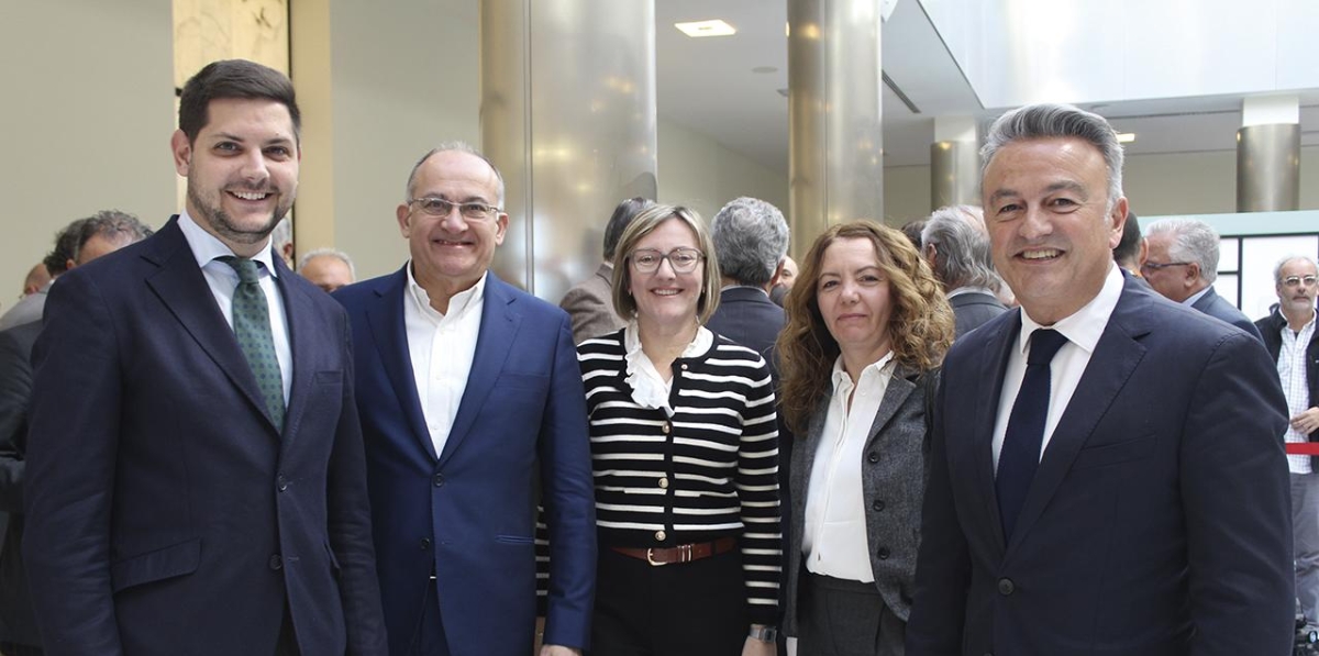 Visita de Óscar Puente al Puerto de Valencia