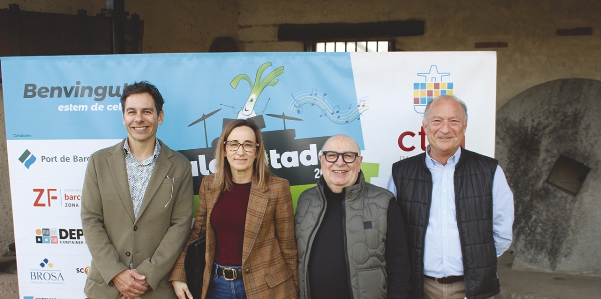 Ricardo Bagen, IAS Handling; Eva Valenzuela, directora Aeropuerto de El Prat; Fernando Gonzalo, Air Cargo Club; y Eduardo Cerezo, directro de Carga Aérea del Aeropuerto de El Prat. Foto J.M.