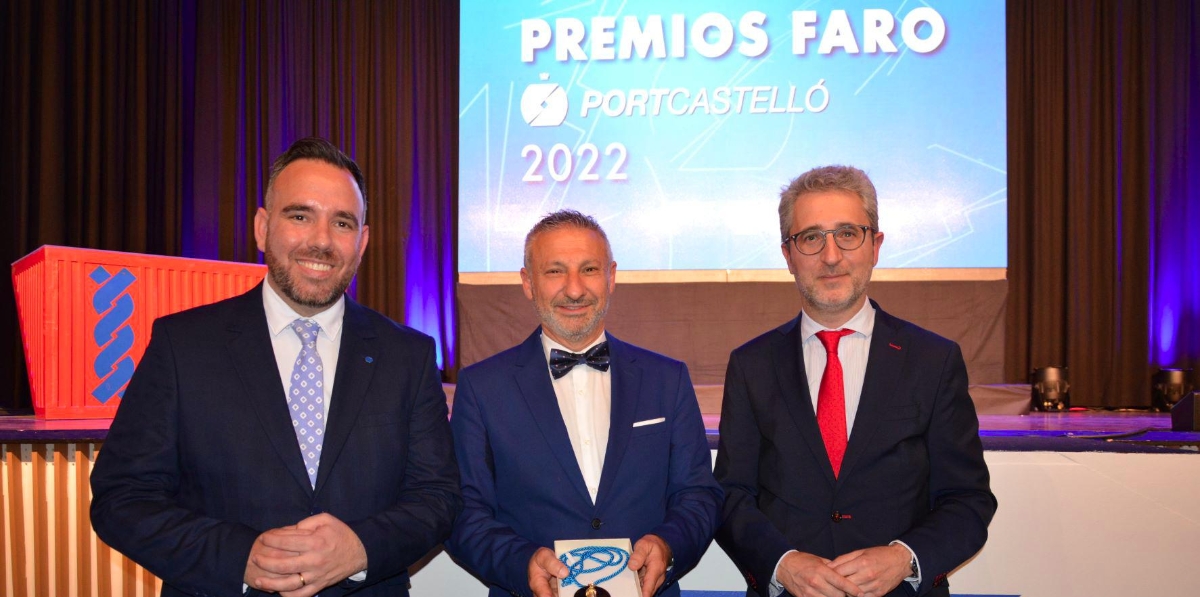 Rafa Simó, presidente de PortCastelló; Francisco Toledo, Medalla de Honor de PortCastelló y Arcadi España, conseller de Política Territorial, Obras Públicas y Movilidad.