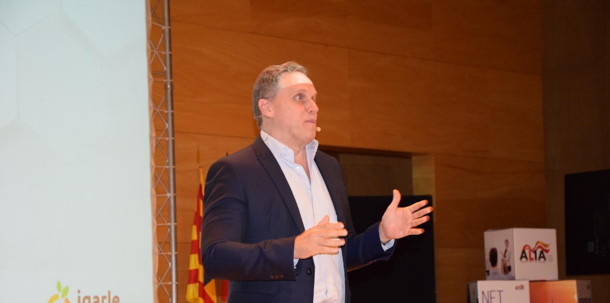 Daniel Lacalle, economista, durante su ponencia.