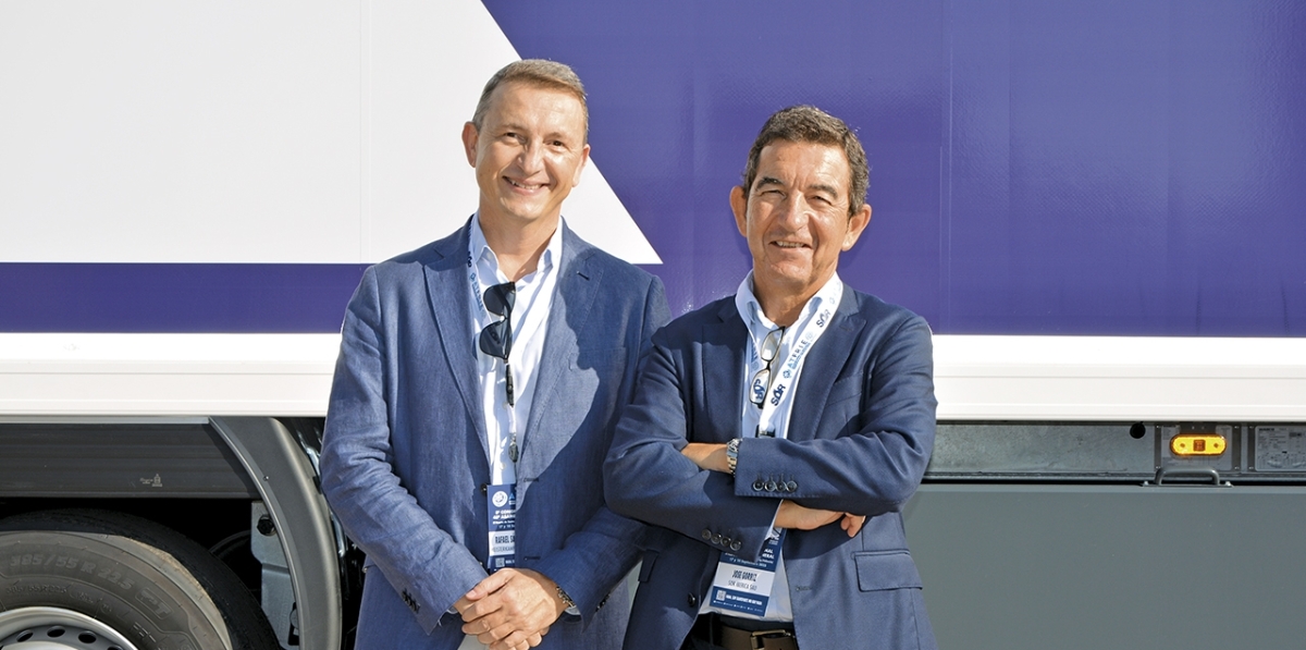 Rafael Sánchez (Hesterkamp) junto a José Górriz (SOR Ibérica).