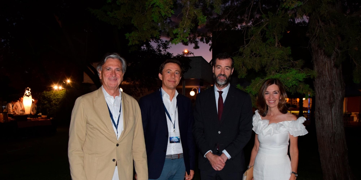 El presidente de Foro MADCargo, Jesús Cuéllar; Ramón García, director del CEL; Benito Núñez, secretario general de Transportes Aéreo y Marítimo; y Ana Isabel González, presidenta del CEL.