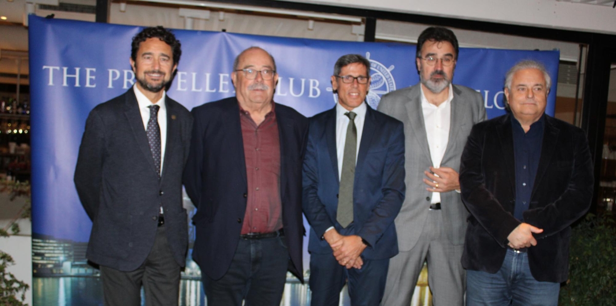 Damià Calvet, expresidente de Port de Barcelona; Manel Nadal, secretario de Movilidad e Infraestructuras de la Generalitat; Gonzalo Sanchís, presidente de Propeller Club de Barcelona; Lluís Salvadó, expresidente de Port de Barcelona; y Enric Ticó, presidente de FETEIA-OLTRA. Foto M.V.