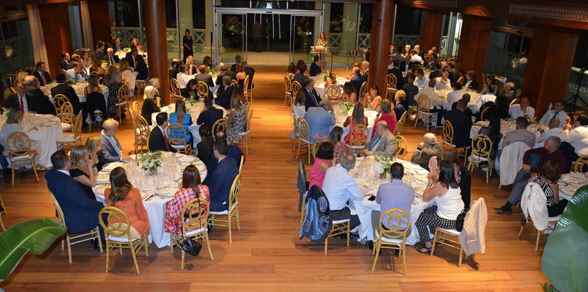 Un momento de la cena que tuvo lugar en el hotel Las Arenas. Foto: Raúl Tárrega.