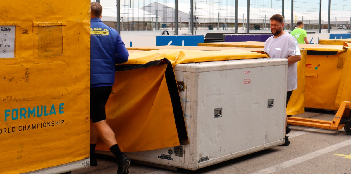 La labor es realizada con intensidad y minuciosidad.