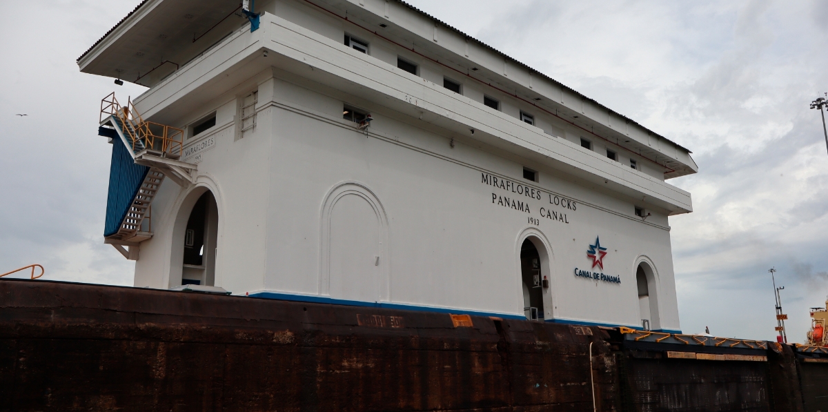 La esclusa de Miraflores data de 1914. Foto J.P.