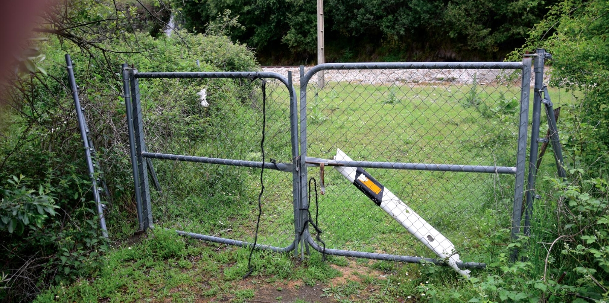 Acceso a la vía por la boca norte del túnel de Somosierra. Foto M.J.