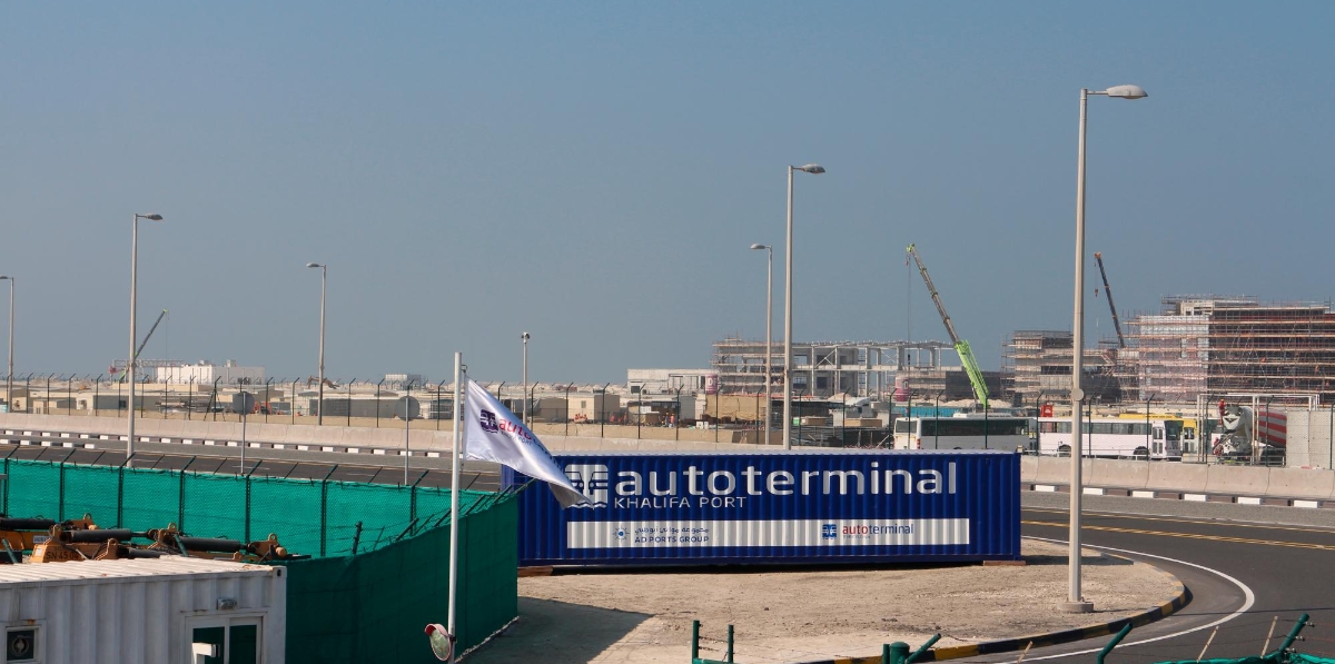Autoterminal Khalifa Port es una joint venture entre Autoterminal Barcelona y Abu Dhabi Ports. Foto J.P.
