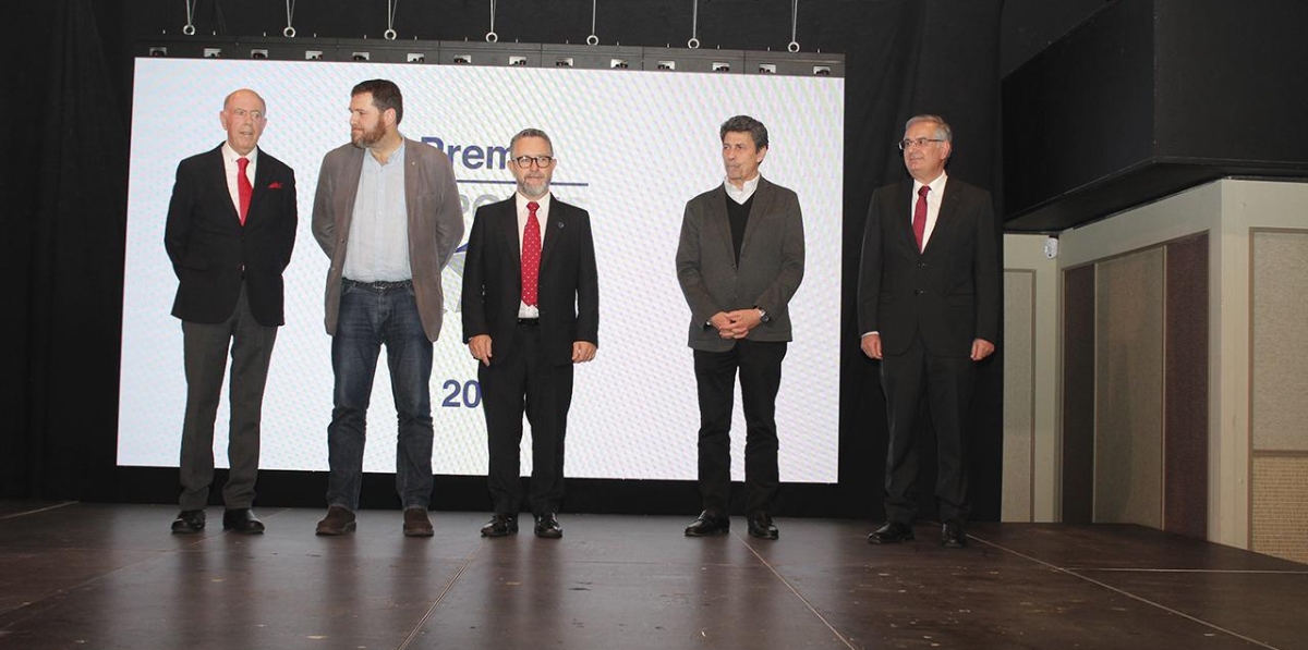Joan Oriol, presidente de Apport; Marc Sanglas, secretario de mobilidad y logística de la Generalitat; Säul Garreta, presidente de la Autoridad Portuaria de Tarragona; Manel Castaño, consejal de educación y memoria histórica de la Generalitat y Carlos Miranda, secretario de la subdelegación de gobierno de la Generalitat. Foto: JMB.