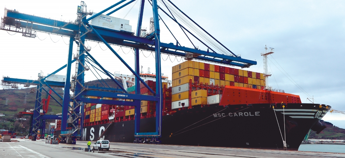 El “MSC Carole” arribó ayer a las instalaciones de CSP Iberian Bilbao Terminal, superando en capacidad los registros alcanzados con anterioridad por el “MSC Cezanne” y el “MSC Candice”. Foto J.P.