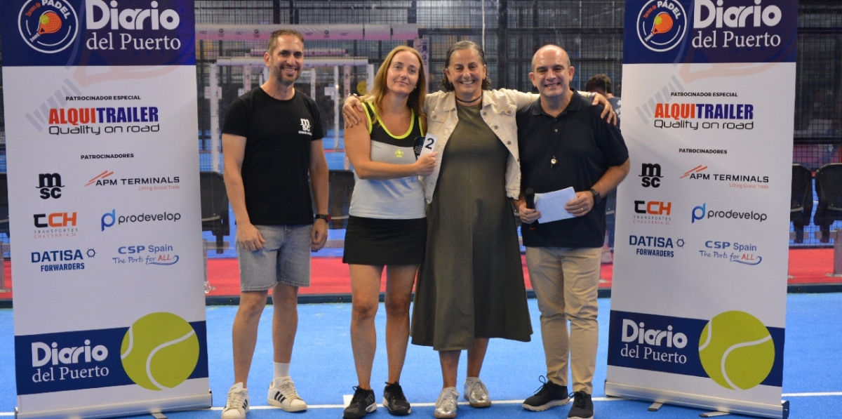 Pepa Ferrer Idiomas, segundo clasificado en el torneo femenino, junto a Antonio Vitoria y Fernando Vitoria. Foto J.C.P.