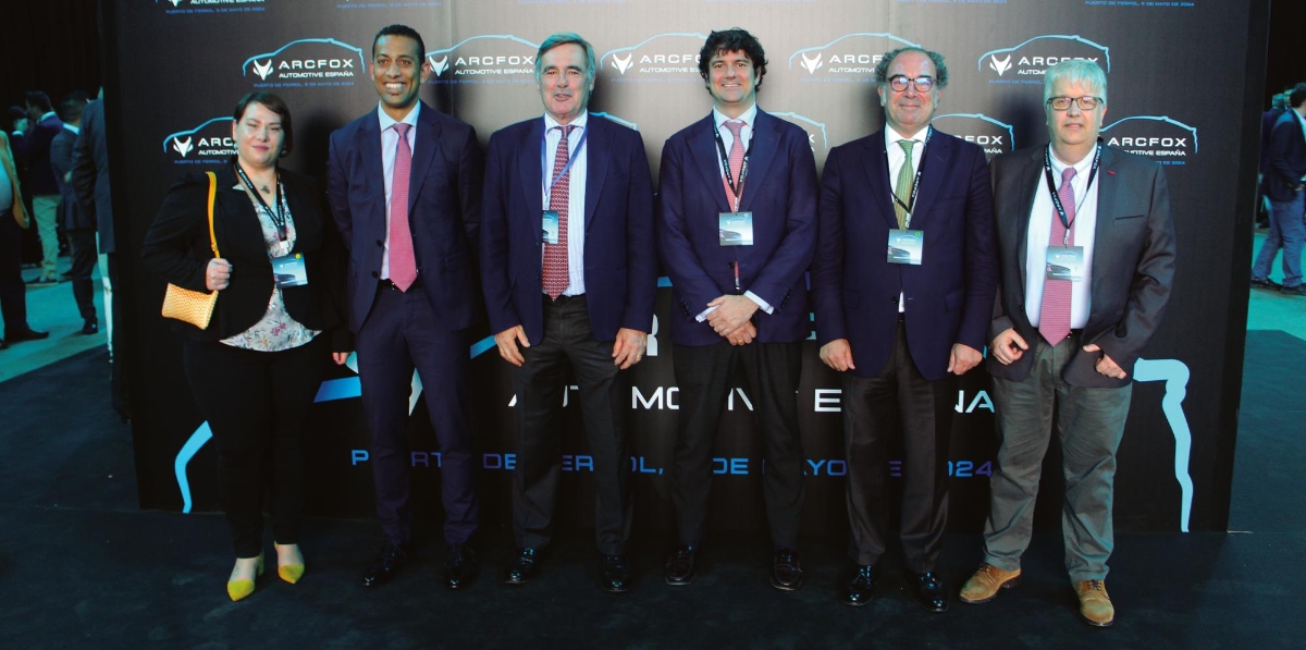 Vanessa Ramos, Alex Hormaechea, Alberto Uriarte, Patricio Erhardt, Pablo Ramilo y Manuel Nogueira, de Erhardt Logistics. Foto J.P.