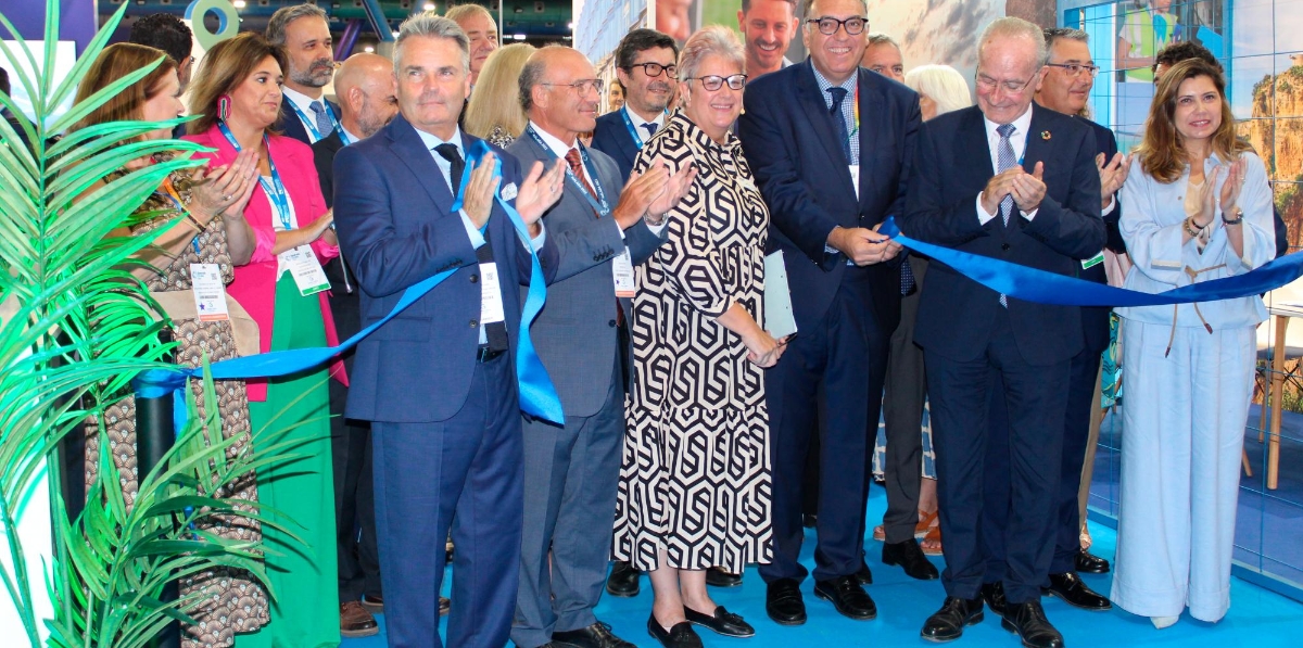 Corte de cinta para inaugurar Seatrade Cruise Med 2022.