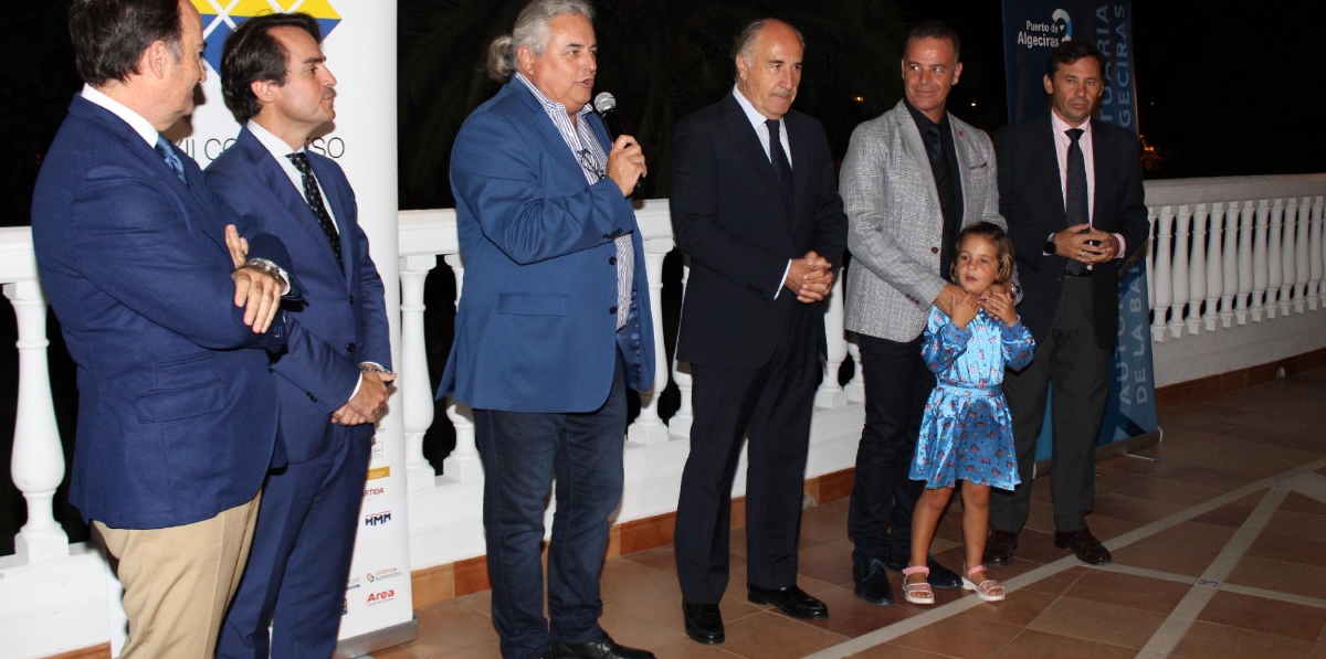 Gerardo Landaluce, presidente de la AP Bahía de Algeciras; Mario Muñoz-Atanet, viceconsejero de Fomento, Articulación del Territorio y Vivienda; Enric Ticó, presidente de FETEIA-Oltra; José Ignacio Landaluce, Alcalde de Algeciras; Manolo Cózar, presidente de ATEIA-Algeciras; y Javier Ros, subdelegado de la Junta.