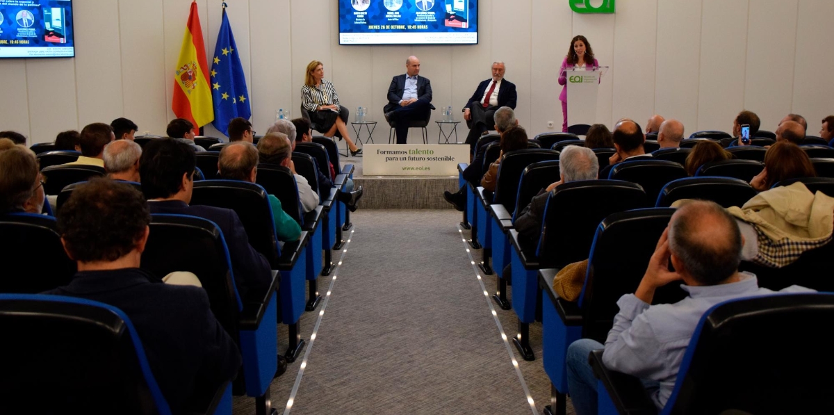 Vista parcial de la sala.