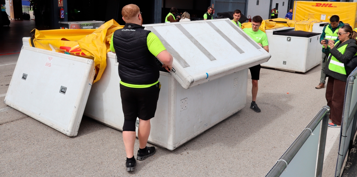 Cada operario tiene asignada una labor concreta.