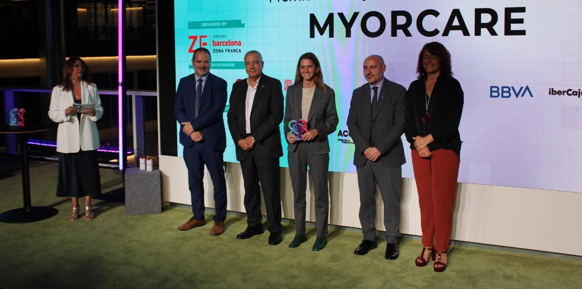 Blanca Sorigué, directora general del CZFB; Joan Romero, director ejecutivo de ACCIÓ; Pere Navarro, delegado especial del Estado en el CZFB; Elizabeth Bannett, General Manager de Myor en España; Carlos Prieto, delegado del gobierno de España en Catalunya; y Laia Bonet, 1ª teniente de Alcalde del Ayuntamiento de Barcelona. Foto M.V.