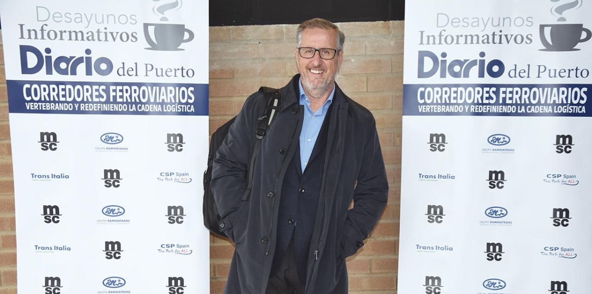 Desayuno Informativo Corredores Ferroviarios