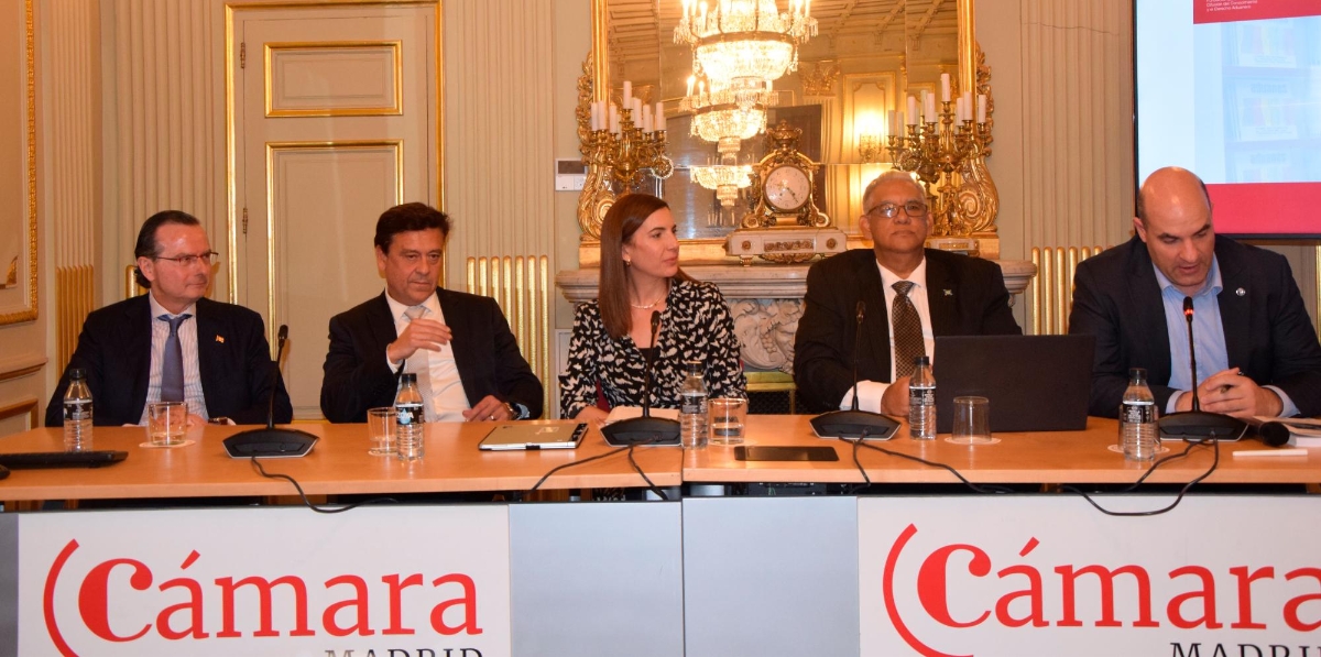 Presentación del libro “Ensayos Aduaneros. 10 problemas de CLASIFICACIÓN MERCEOLÓGICA-ARANCELARIA en los que la INTELIGENCIA ARTIFICIAL no te puede ayudar”