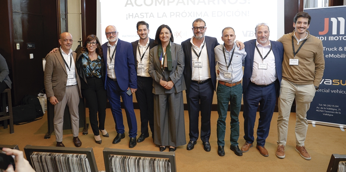 Rafael Part, jefe de Postventa de Jordi Motors; Violeta Boluda, CEO de Violeta Boluda Formación; José Fernández, delegado comercial de Vivasur Truck Rent; Jordi Serra Sansaloni, CEO de Sansalo; María José Sansaloni, directora financiera de Jordi Motors; Fabián Sansaloni, gerente de Jordi Motors; Eduardo Medina, CEO de Jesmar Astec; José Ángel Huerta, director del Departamento de Sostenibilidad de Axoil; y José Luis Molinero, gerente de Negocio de Geotab.