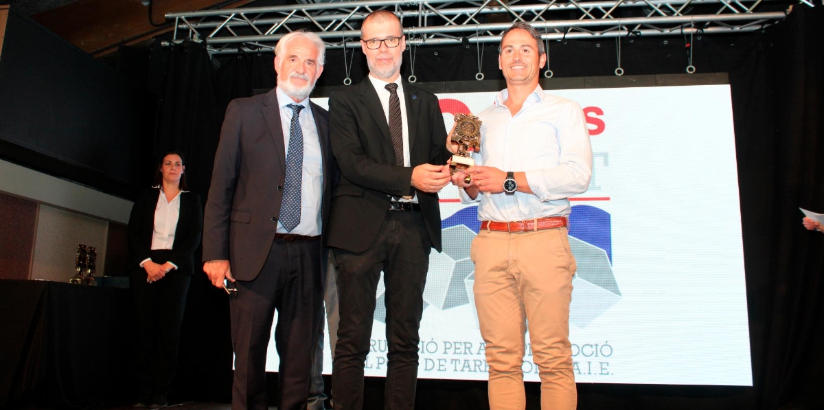 Manuel López, presidente del Colegio de Agentes de Aduanas de Tarragona; Josep Maria Cruset, presidente de la APT, y Marc Caparrós. Foto J.C.S.