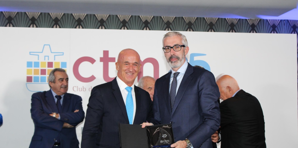 Xavi Casas, miembro de la junta del CTM, y Josep Carles Llagostera, Administrador de la Aduana de Barcelona. Foto A.Tejera.