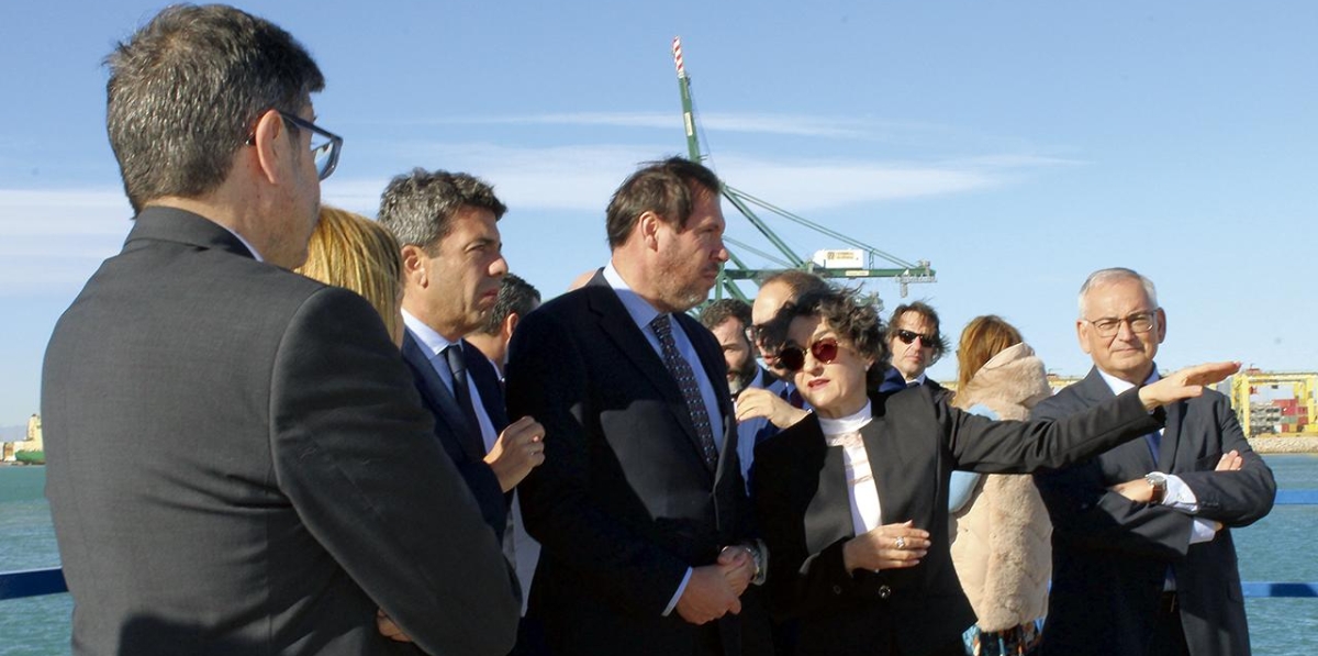 Visita de Óscar Puente al Puerto de Valencia