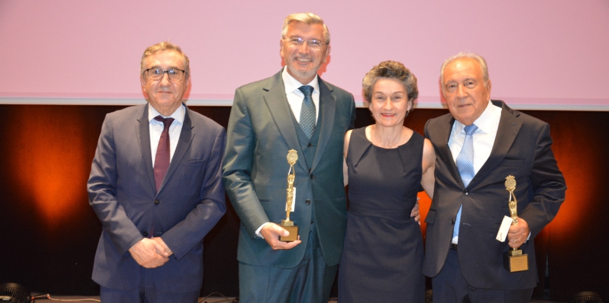 José Antonio Rovira, conseller de Economía de la Generalitat Valenciana; Carlos Prades, director de Grupo Torres; Mar Chao, presidenta de la Autoridad Portuaria de Valencia y Rafael Milla, presidente de Grupo Raminatrans. Foto J.C.P.