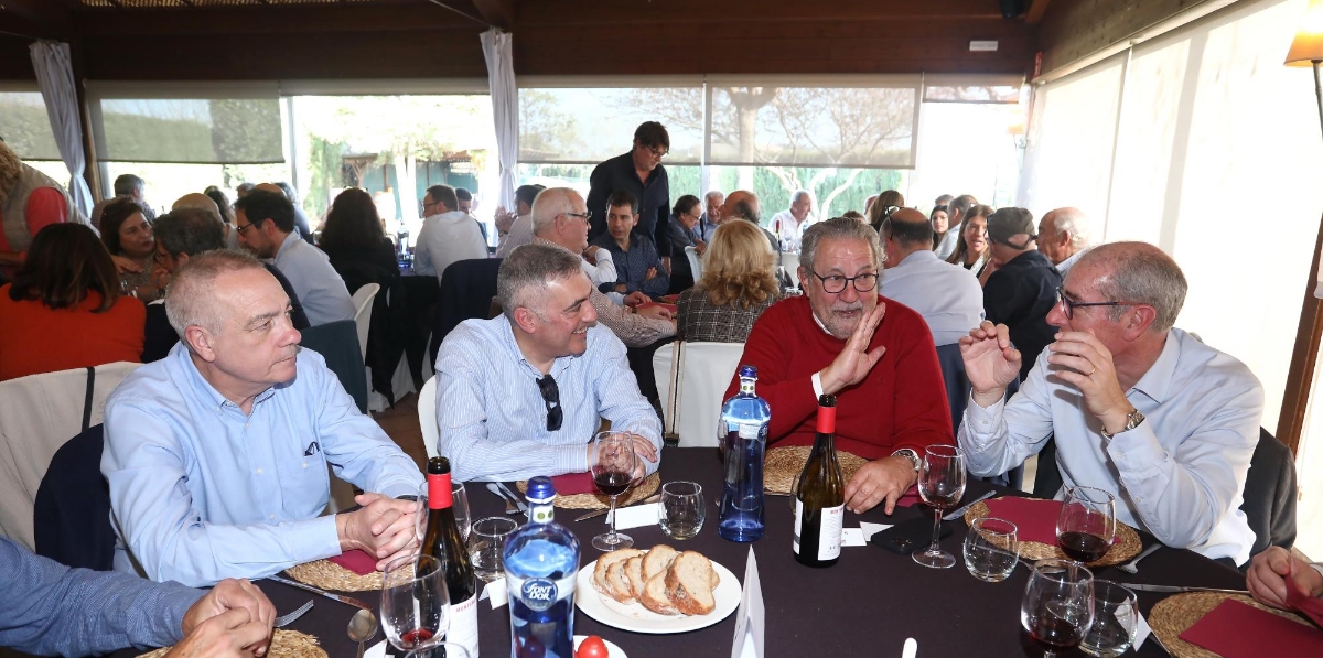 Pere Navarro, delegado Especial del Estado en el CZFB; Salvador Richard, presidente de la Asociación de Agentes Consignatarios de Buques de Barcelona; Javier Vidal, presidente de la Asociación de Empresas Estibadoras Portuaria de Barcelona; José Alberto Carbonell, director general de Port de Barcelona.