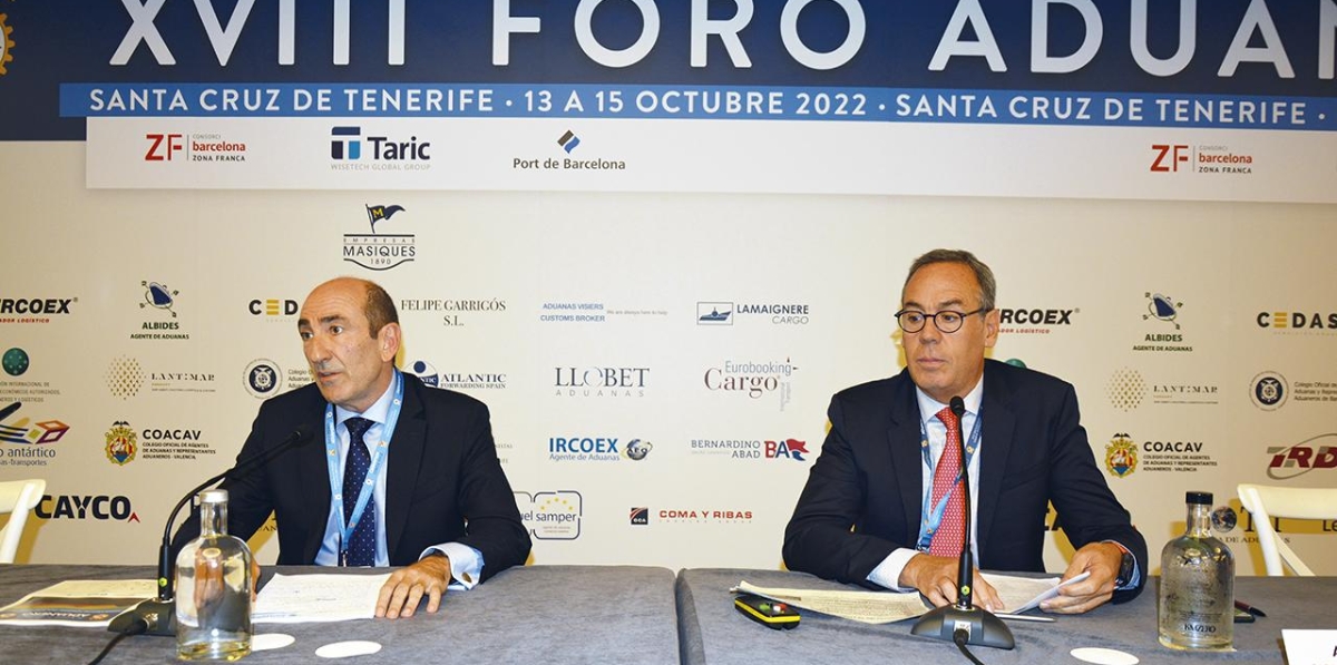Martín Visiers, presidente del Colegio Oficial de Agentes de Aduanas y Representantes Aduaneros de Irún; y Alfonso Rojas, representante permanente de ASAPRA ante el grupo consultivo del sector privado de la OMA. Foto: Raúl Tárrega.