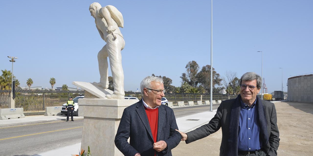 Inauguración del monumento de homenaje al estibador portuario